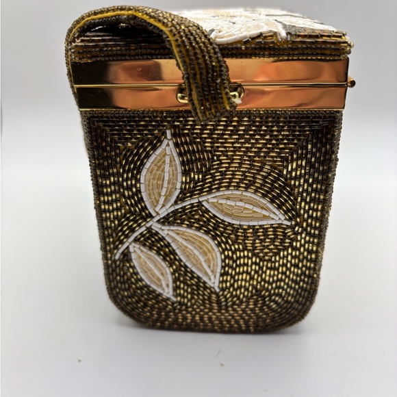 Vintage Japan Work Beaded Gold and White Floral Beaded Clutch/Box - Picture 3 of 13